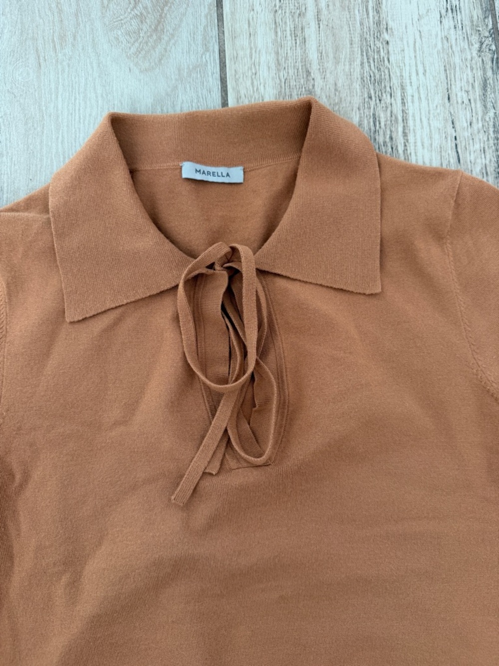 Women Tie-Neck Short Sleeve Sweater - Picture 3 of 6